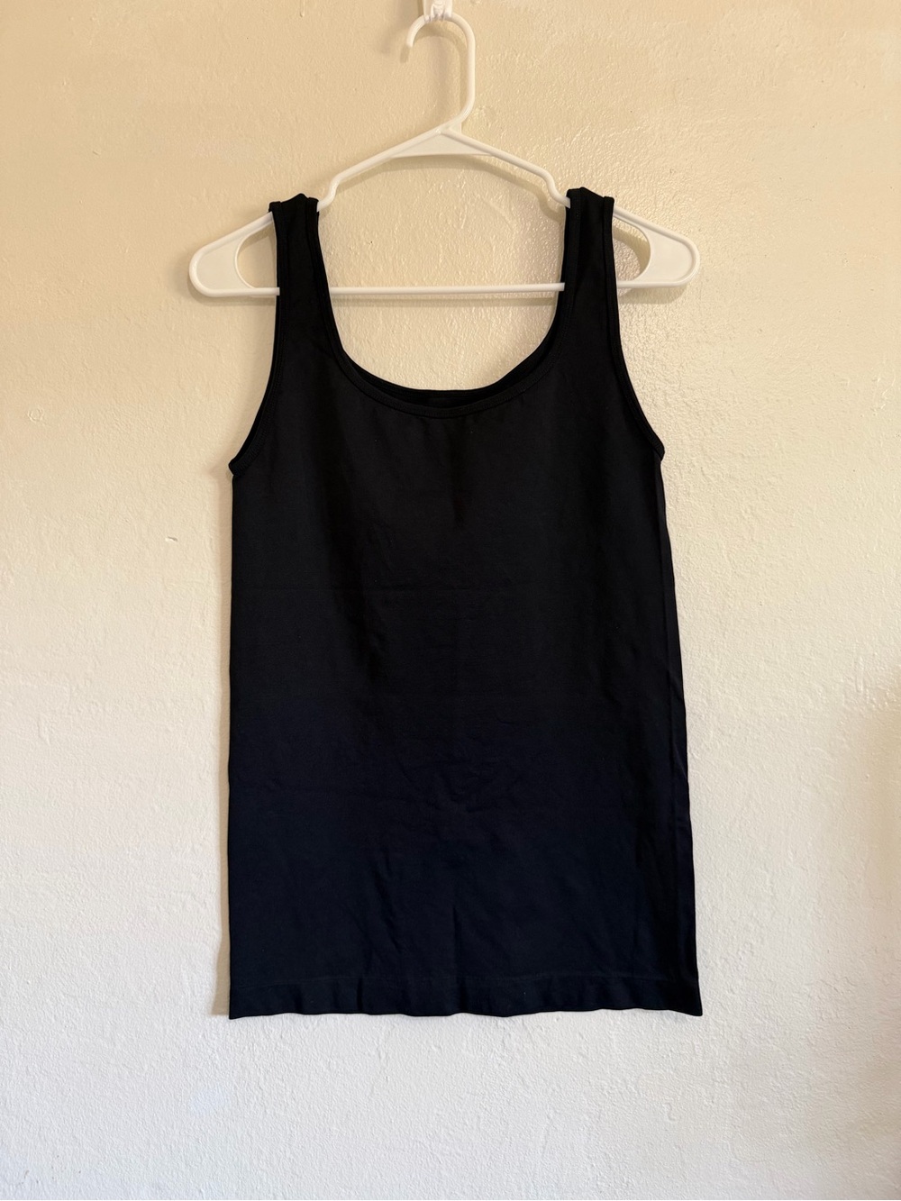 Black Scoop Neck Tank Top
